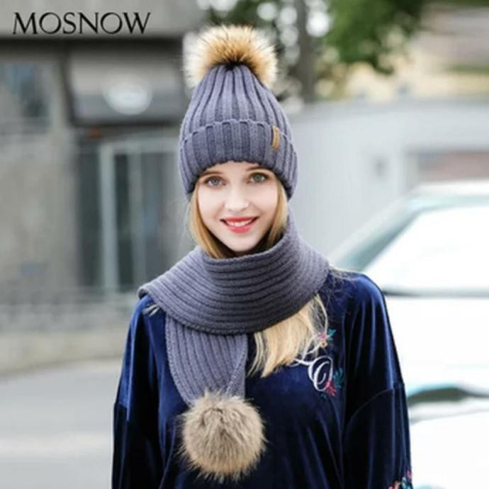 Topi musim dingin wanita