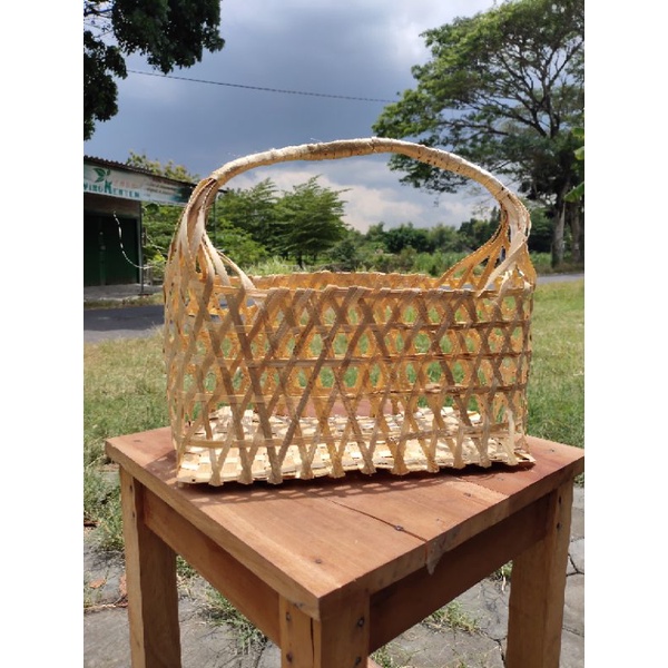 

tas jinjing besar 30cm tas bambu parsel lebaran