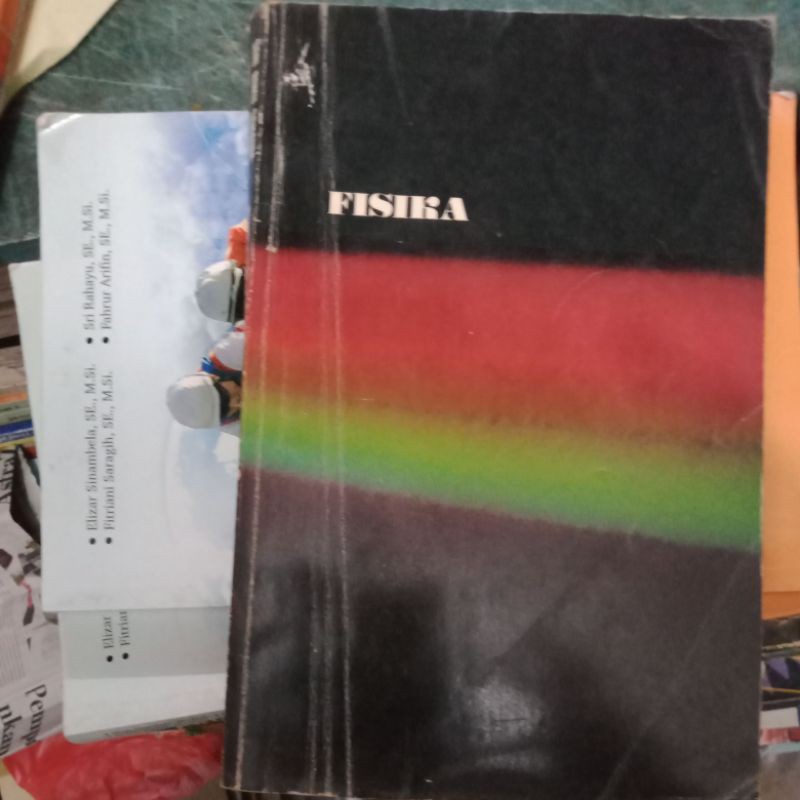 teori dan soal-soal fisika seri buku schaum