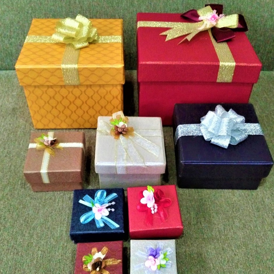 Kotak Kado Custom Bonus Pita Packaging Gift Hard Box Kotak Hantaran