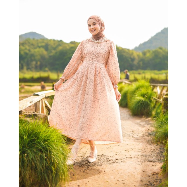 MIDI DRESS/Qiana dress /dress wanita/dress murah /gamis premium/dress korean lokk/ dress korea/mididress vintage/dress lucu/mididress motit