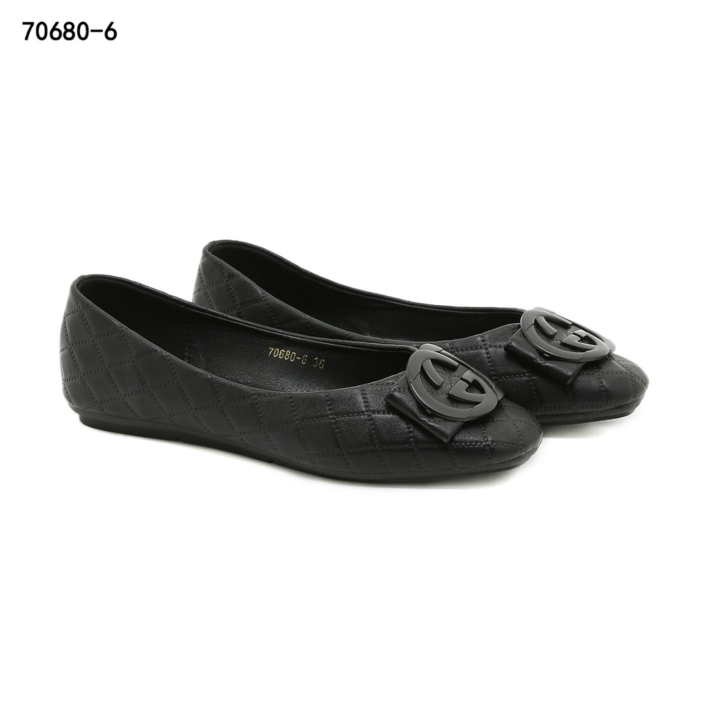 Gucci Leather Double G Logo Flat Shoes #70680-6