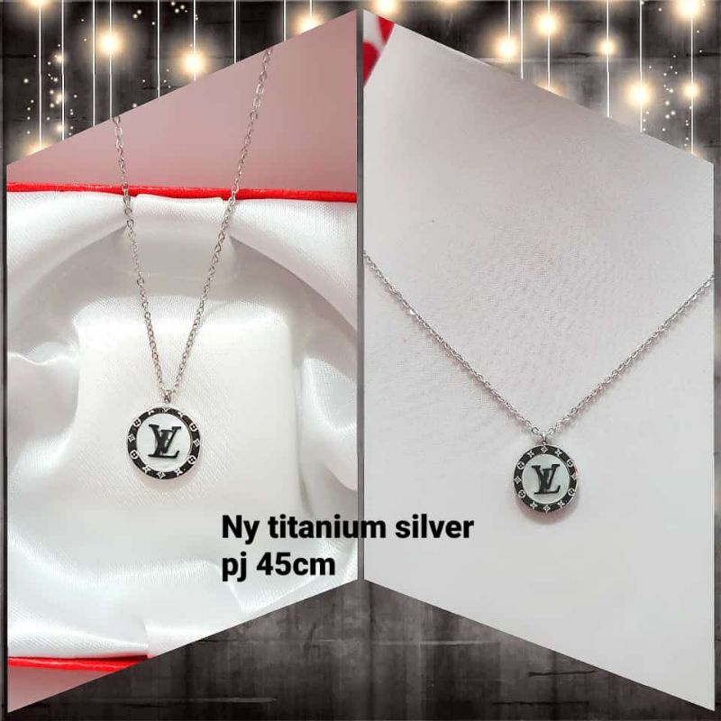kalung titan lv