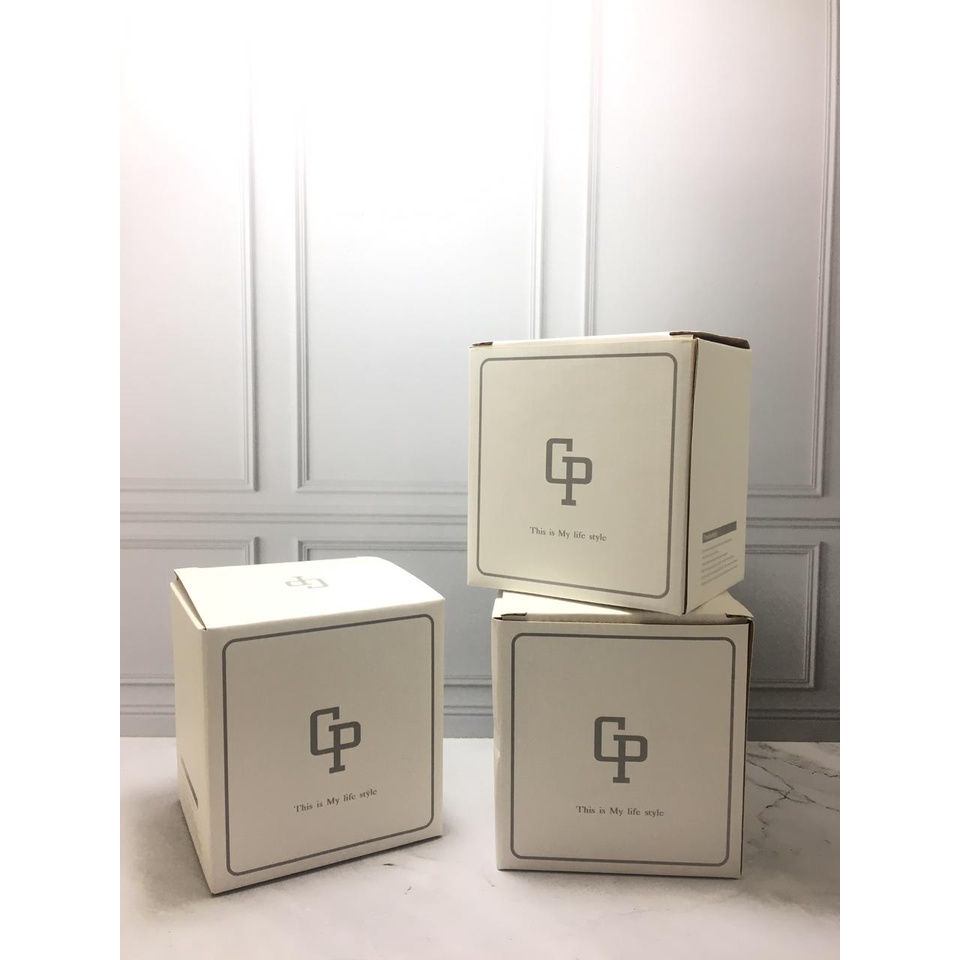 

Kotak Putih Kardus Kartoon Box Putih Serbaguna/ Tempat Penyimpanan