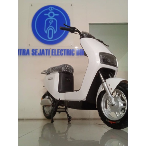 Sepeda Motor Listrik Goda Golden Lion