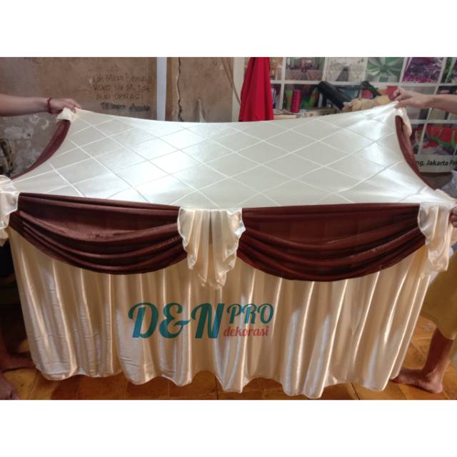 Cover meja prasmanan