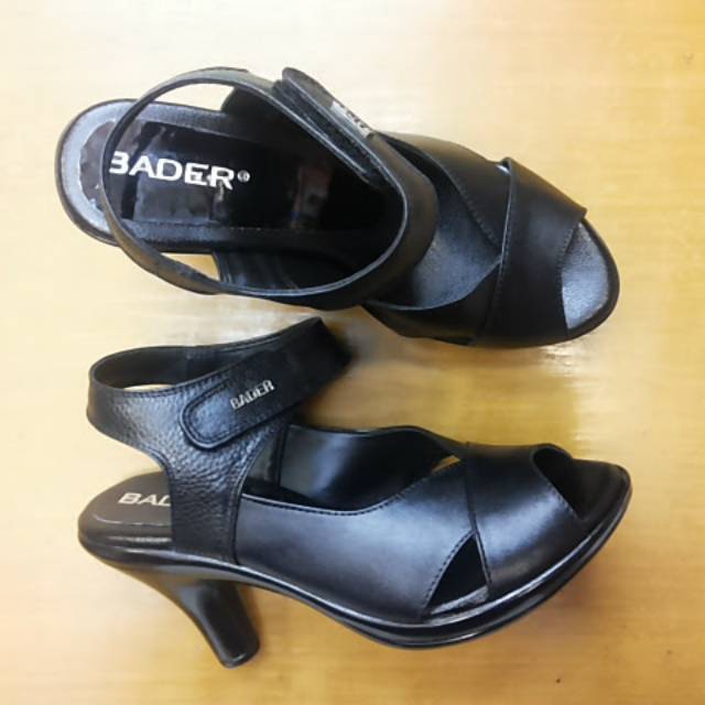 SANDAL SEPATU BADER