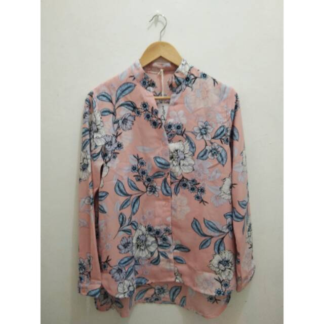 Blus Motif Bunga