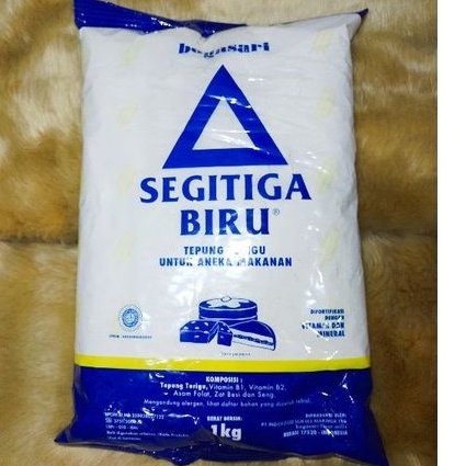 

Tepung terigu Segitiga Biru 1 kg