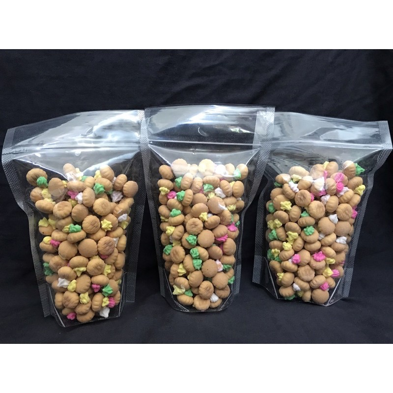 

kueh kancing, warna-warni 150gr