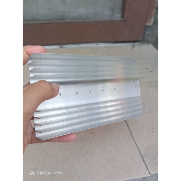 heatsing pendingin panjang 20 cm lubang untuk transistor final