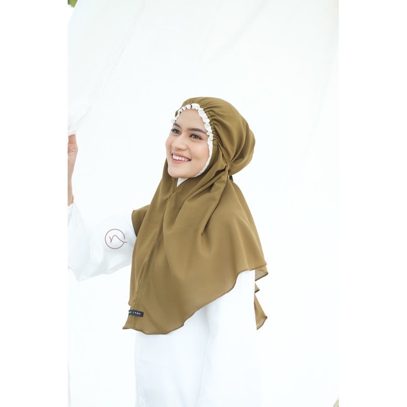 hijab.ootd (DIAMOND CREPE) BERGO ELYA ALYA TALI NON PET RENDA SERUT