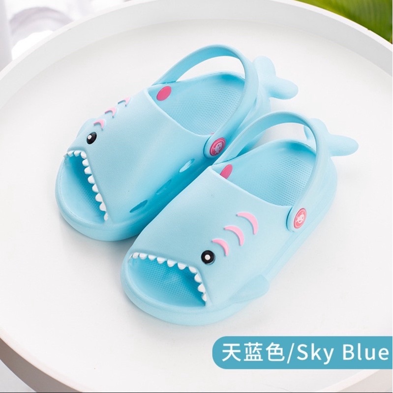 Sandal Anak BABY SHARK / HIU / Sandal Anak Lucu / Sandal Sepatu  Anak Laki Laki Perempuan  Lucu  Viral BABY SHARK / Sandal  Anak Import Lucu / Sandal Anak Ikan / Sandal Sepatu Anak Import / Sandal Crocs Anak /Sendal Anak Anak/ Sendal Sepatu Baby Bayi