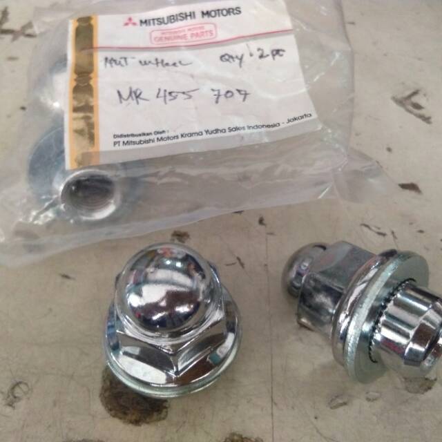 Mur Baut Roda Mitsubishi Triton