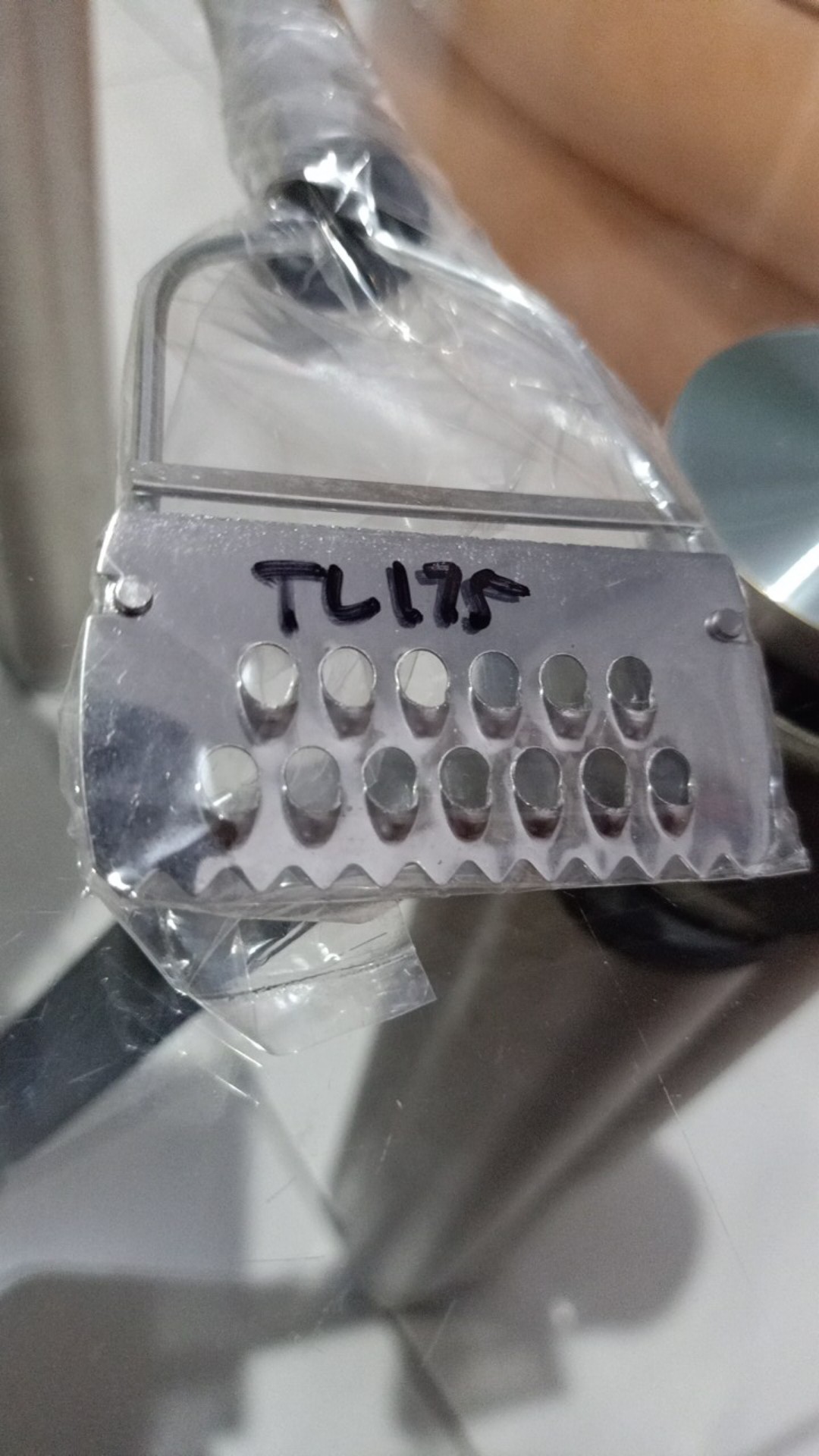 Cheese Grater / Parutan Keju Gondrong