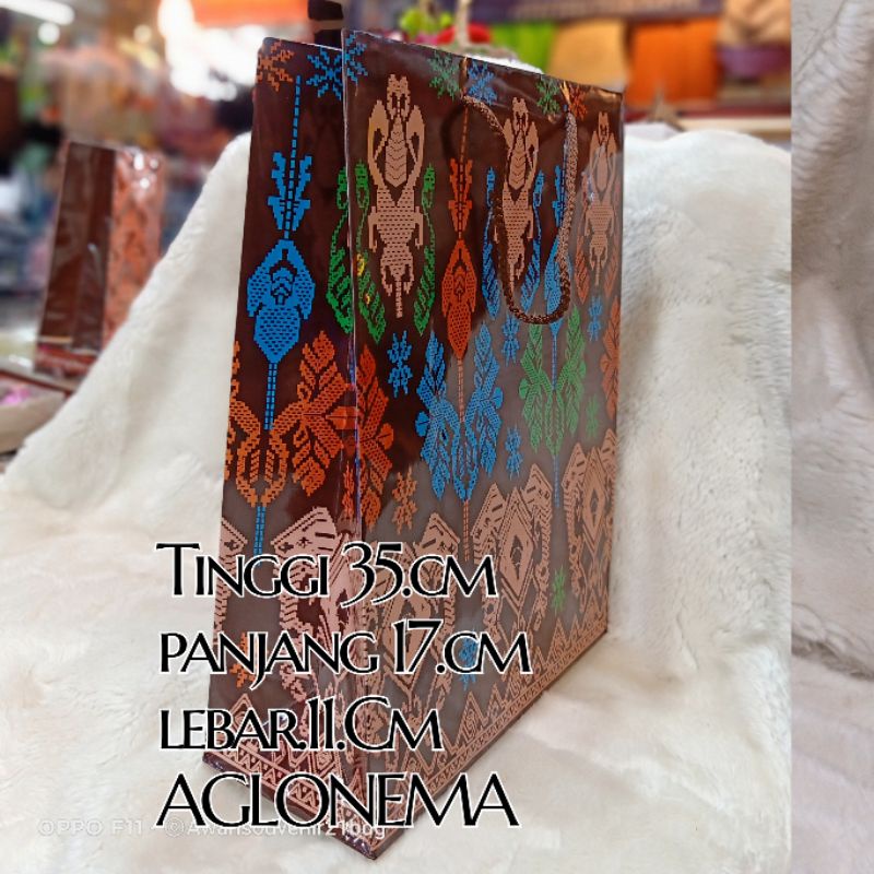 

Paperbag laminasi glosy gramasi 250