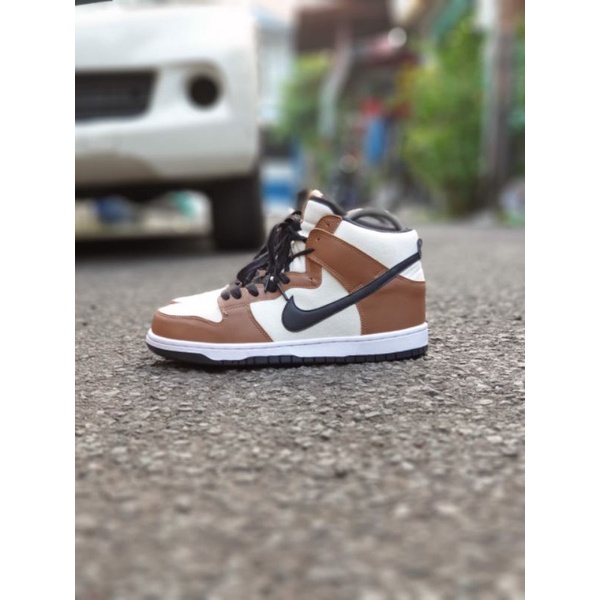 Sepatu Nike SB Dunk high pro Baroque Brown (Second)