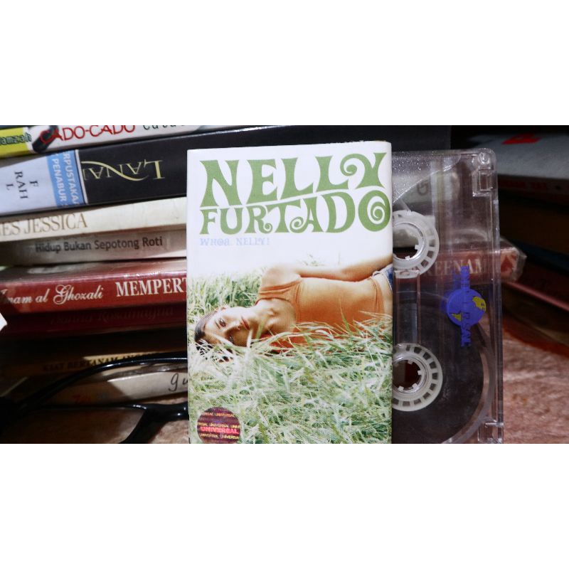 kaset nelly furtado whoa nelly