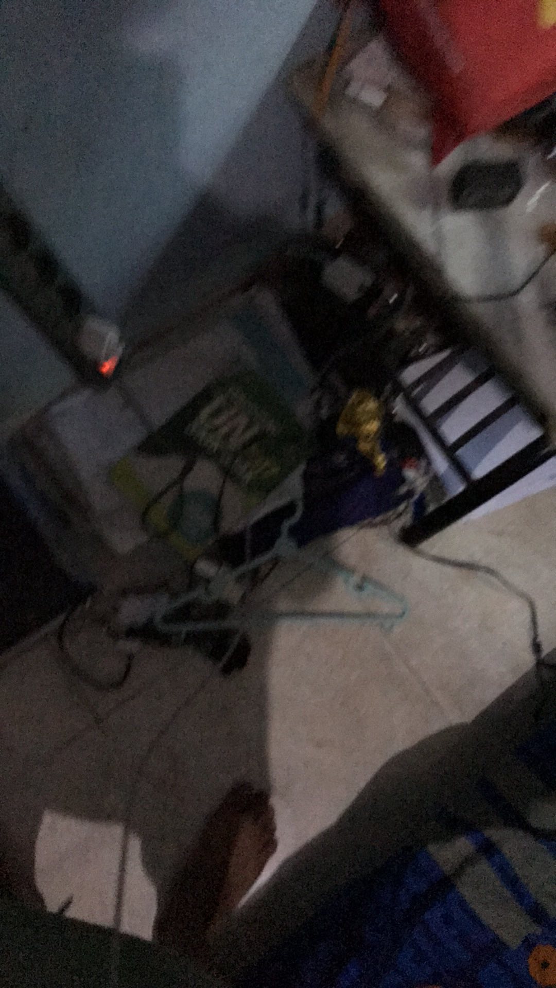 Idola Pembersih Porcelain Cleaner/pembersih Kerak Lantai Keramik Kamar Mandi