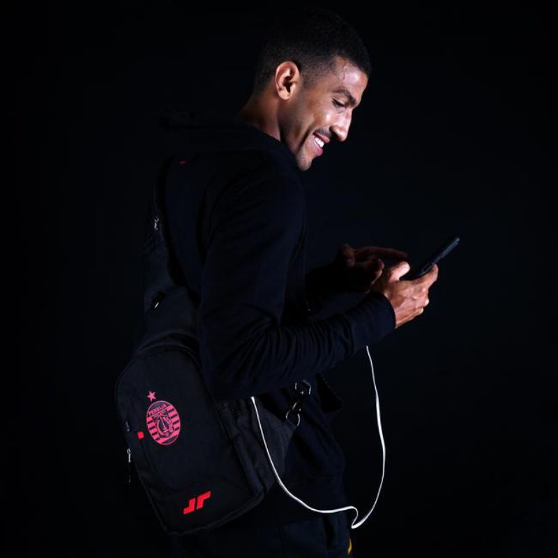 Tas Sling Bag Stron93r Official Edition HUT Persija 93th