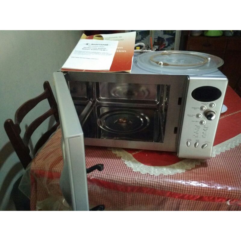 Microwave Oven