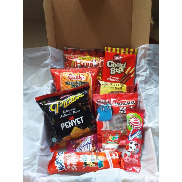 

Snack box / Giftbox snack / Hampers Snack / Kado Wisuda / Kado Ultah