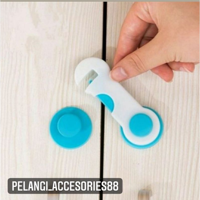 PENGAMAN LEMARI LACI PINTU PERABOTAN PENGAIT LACI SAFETY LOCK -- PELANGI ACCESORIES88