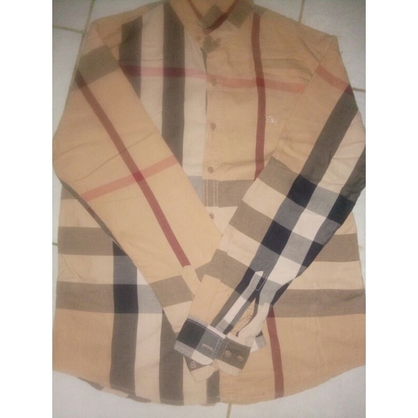 KEMEJA PRIA BURBERRY LENGAN PANJANG PRELOVED