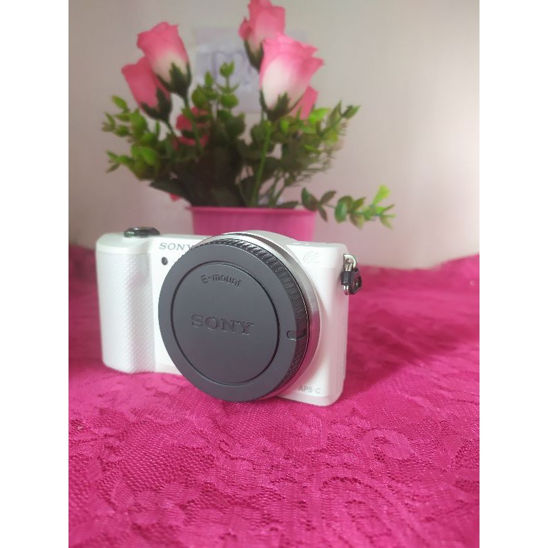 SONY A5000 BO Body Only Kamera Mirrorless -Tanpa Lensa