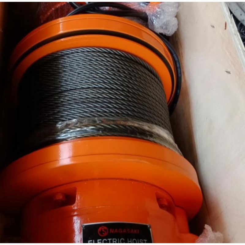 Electric winch 2 ton x 100 meter NAGASAKI