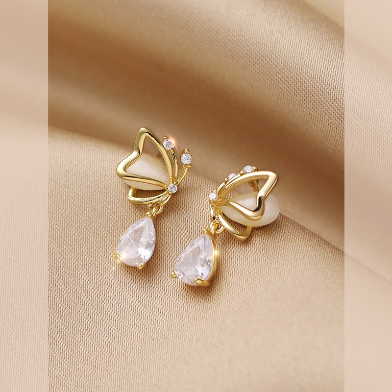 Anting Bentuk Kupu-Kupu Model Hollow Bahan Metal Untuk Wanita