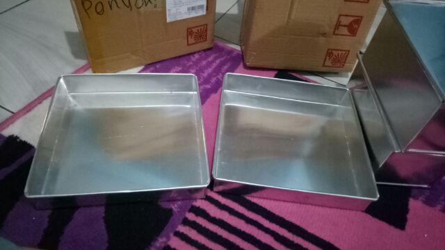 Loyang Kotak/bulat Uk.22x22x4cm