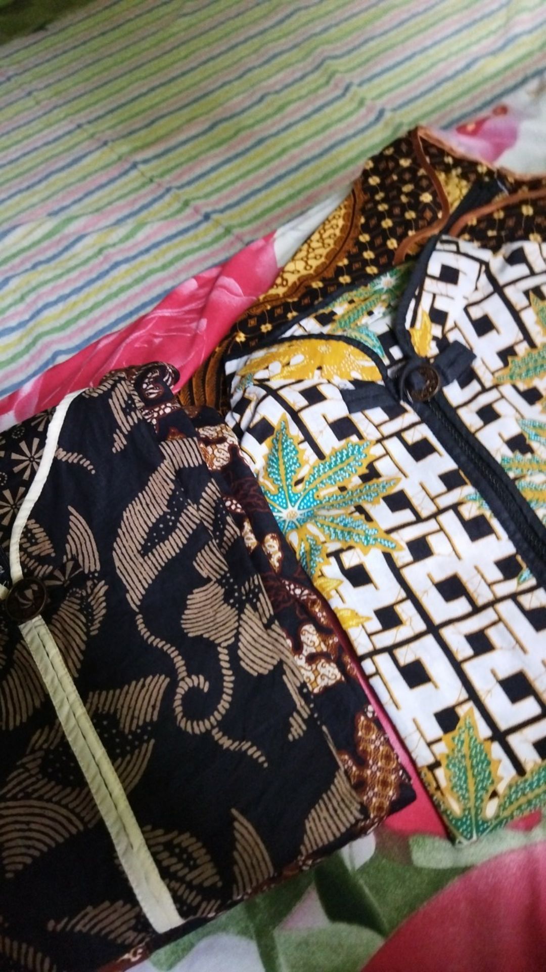 Blouse Batik Wanita Motif Merak Mahkota - Atasan Batik Modern - Size S-m-l-xl-xxl-3l-4l-5l - Kantor