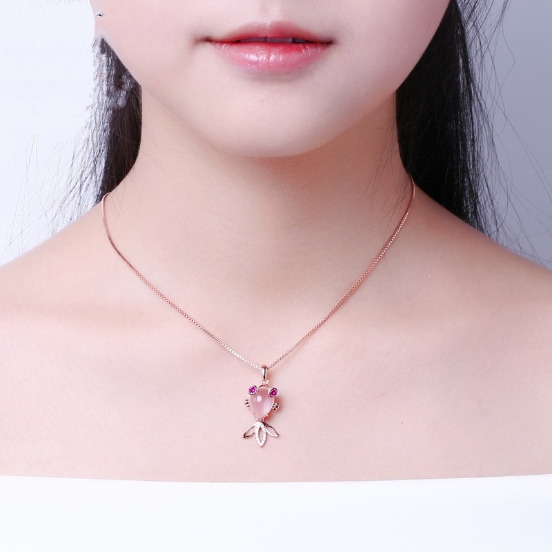 [Ready Stock]Fashion Rose Gold Plated Pink Crystal Goldfish Pendant Clavicle Chain