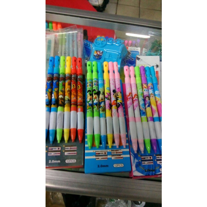 

Trendi Pensil Mekanik 2.0 Karakter Terbatas