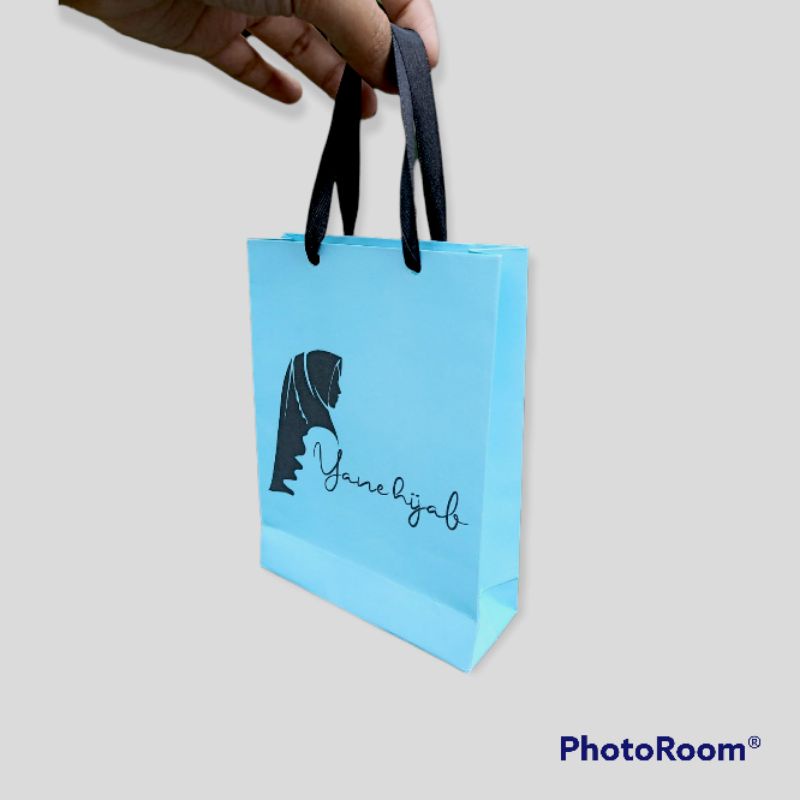 

paperbag murah 12x4x17cm bisa custom logo dan design untuk lebaran idul Fitri giftbox hampers babyborn emas happy birthday