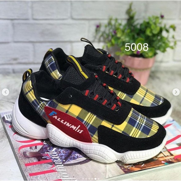 Sepatu Sneakers 5008