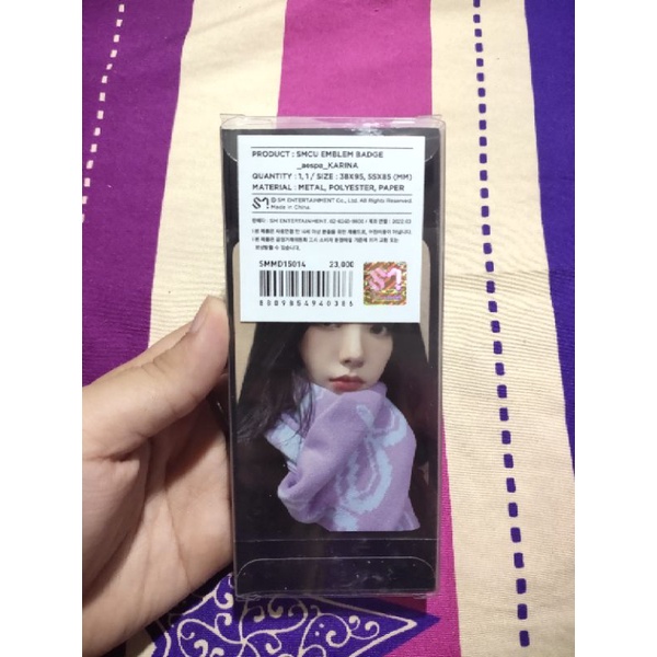 READY STOCK  (BACA DESC ) EMBLEM BADGE SMCU KARINA AESPA EMBLEM KARINA SMCU TAG : EMBLEM WINTER SMCU
