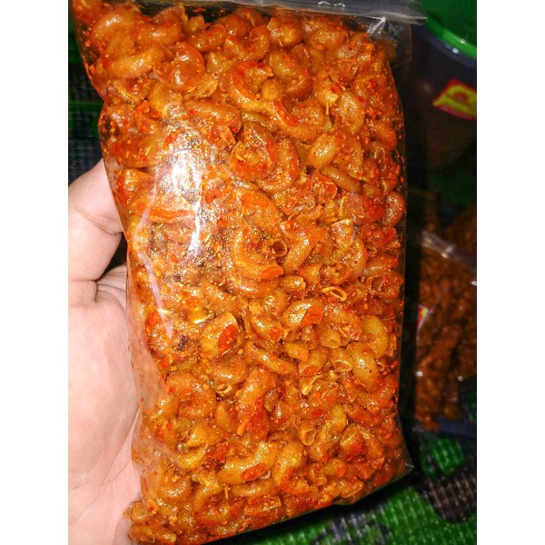 

MAKARONI BAWANG pedas 130 gram