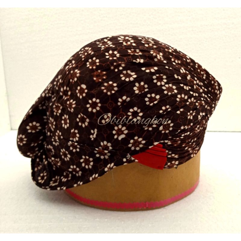 Blangkon Mataram truntum batik tulis