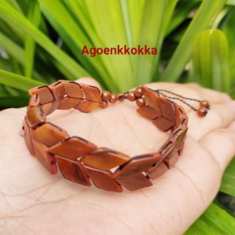 Gelang daun rajut coklat kokka kaokah