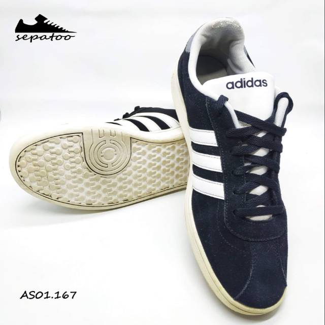 Sepatu branded original second/bekas adidas