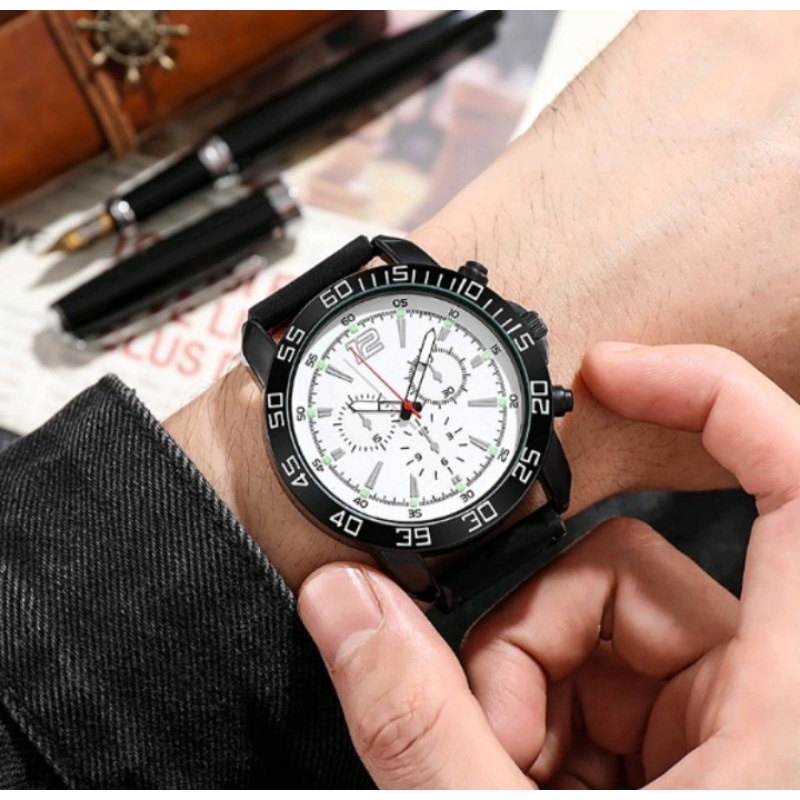 Jam Tangan Analog Pria Three Eyes (020PU)