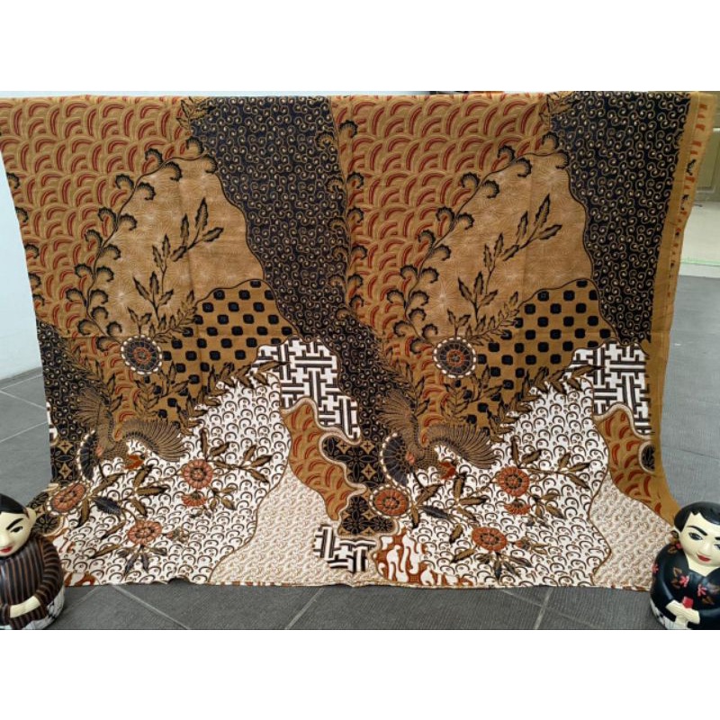 Kain batik solo alusan merak ukel kembangan