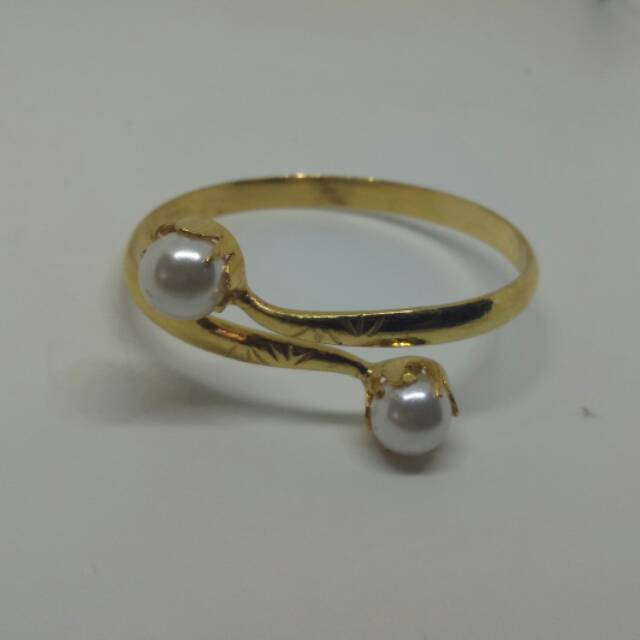 Gelang kaku mutiara shell tinju lapis emas 24k