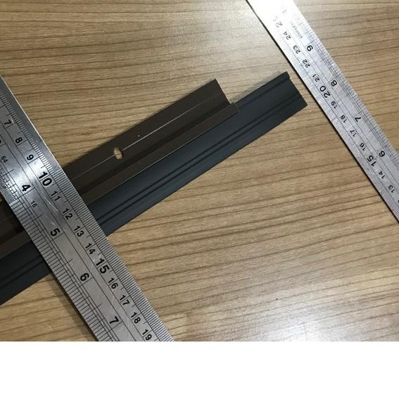 Door Seal Karet Penutup Celah Pintu Lis Aluminium Coklat Seal Hitam