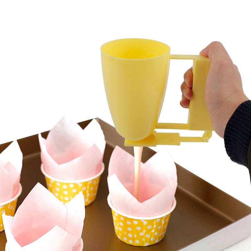 Pastry Handle Batter Dispenser DIY Membuat Kue Helper Cup Dough Cream Separator Alat Kue Dapur