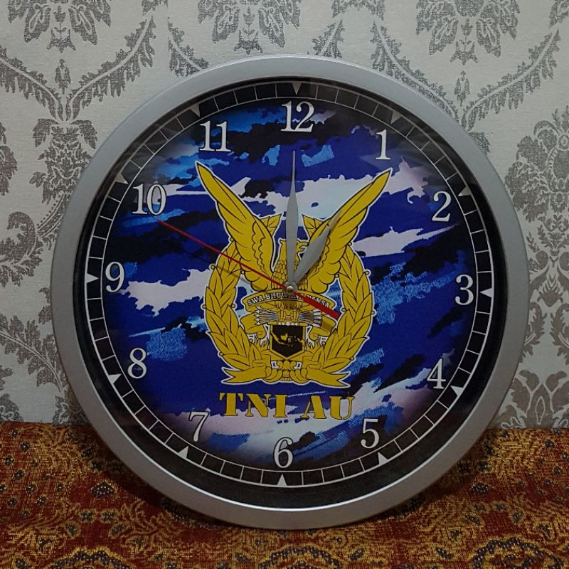 JAM DINDING TNI AU