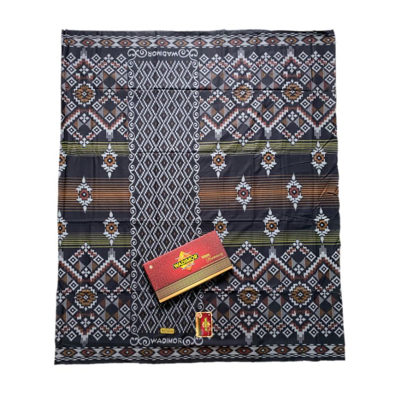 sarung tenun wadimor motif balimoon-sarung dewasa-sarung santri-sarung batik-sarung atlas-sarung ardan-sarung gajah duduk-kain sarung-sarung rabbani-sarung muslim