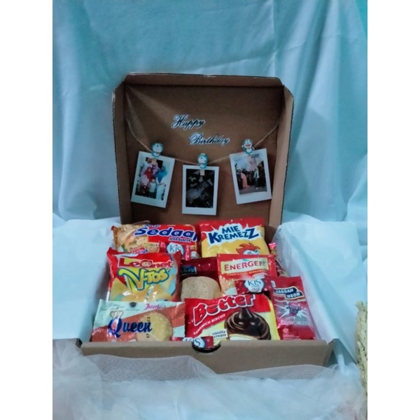 

Snackbox ulangtahun/hampers sanck ultah+poloroid